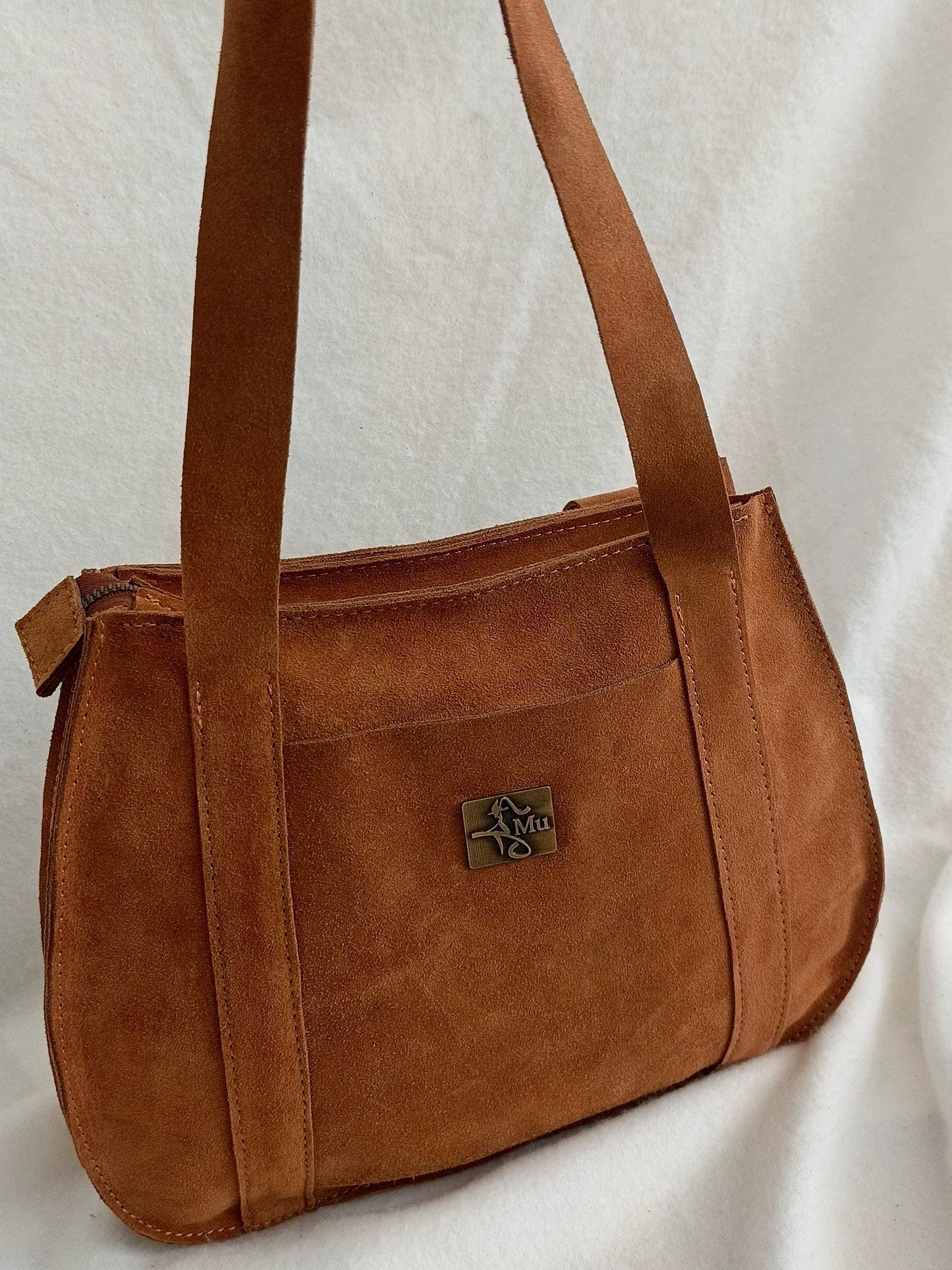 Genuine leather suede bag, shoulder strap, unlined product, special design.