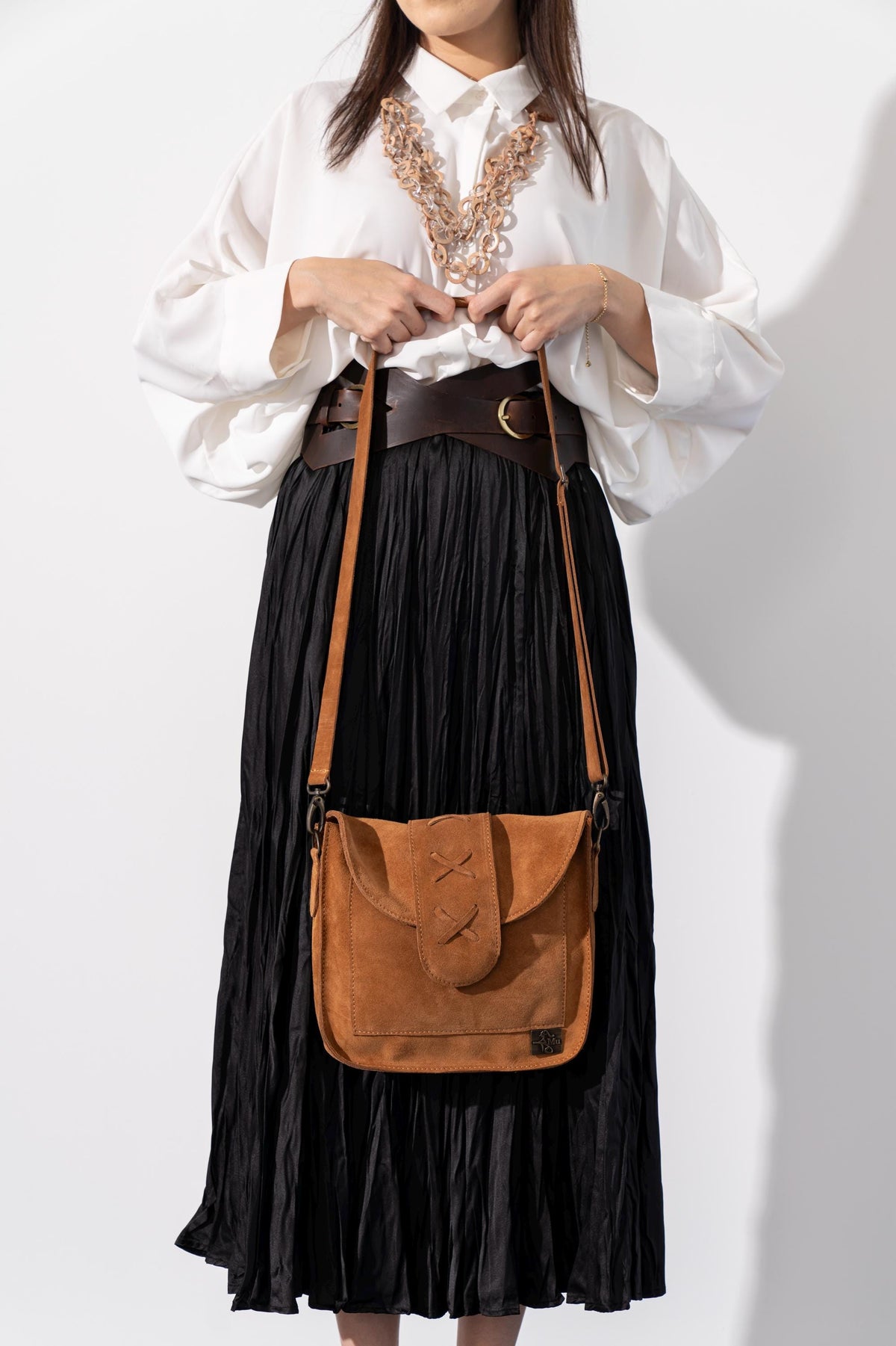 Women's genuine suede leather bag. It is a design product. - görsel 4