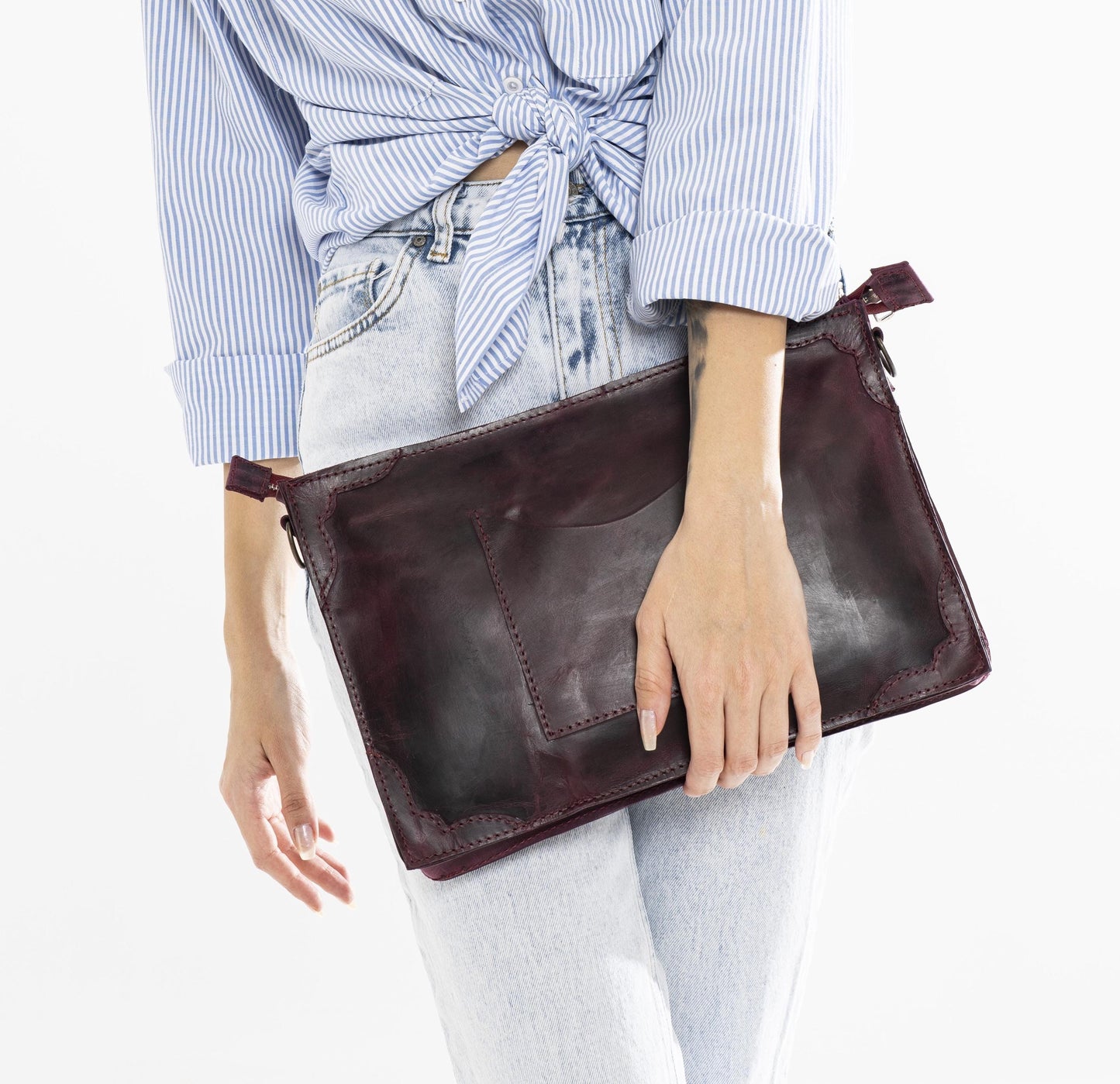 Made of genuine leather. Women's portfolio bag