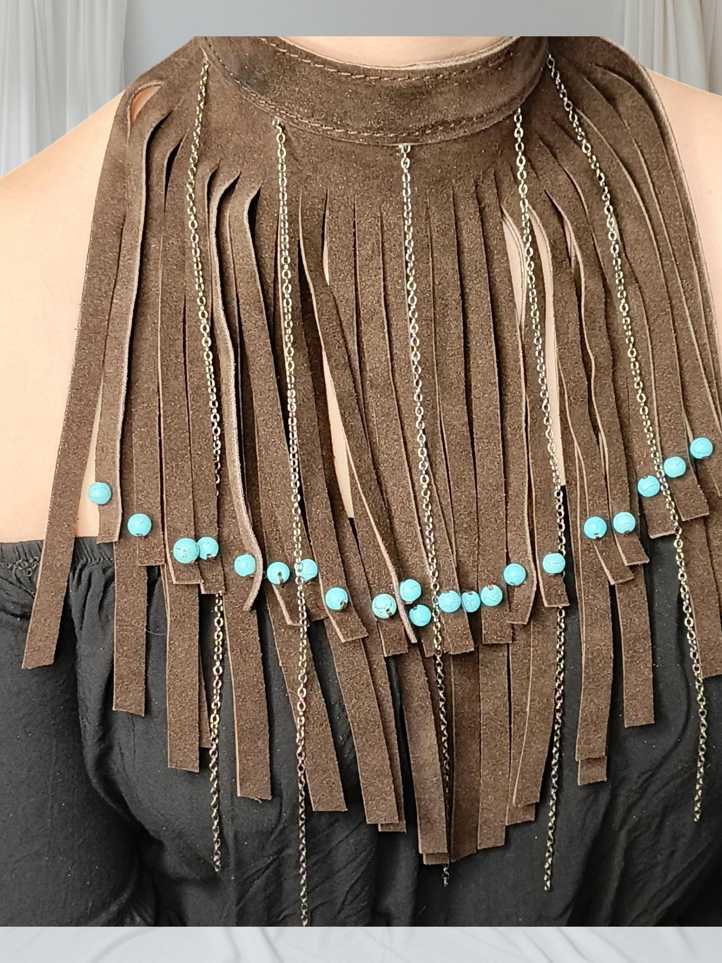 Genuine leather design necklace